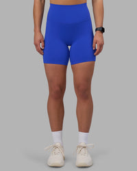 Woman wearing Elixir Ultra High-Rise 6" Short - Power Cobalt | Model:Keisha | Size:S
