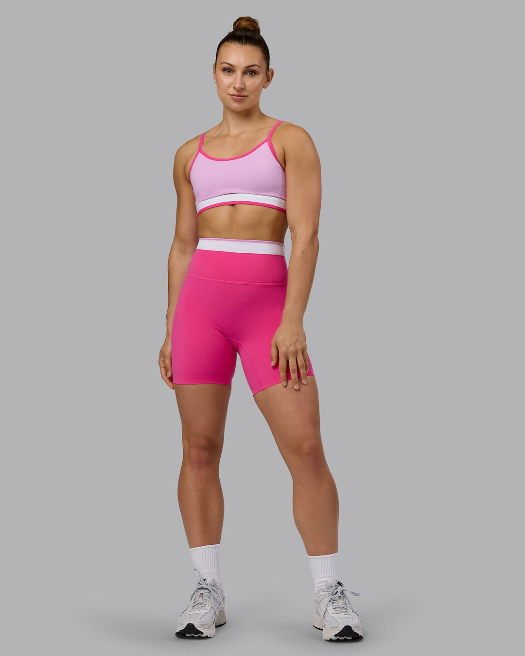 Excel Mid-Length Shorts - Ultra Pink