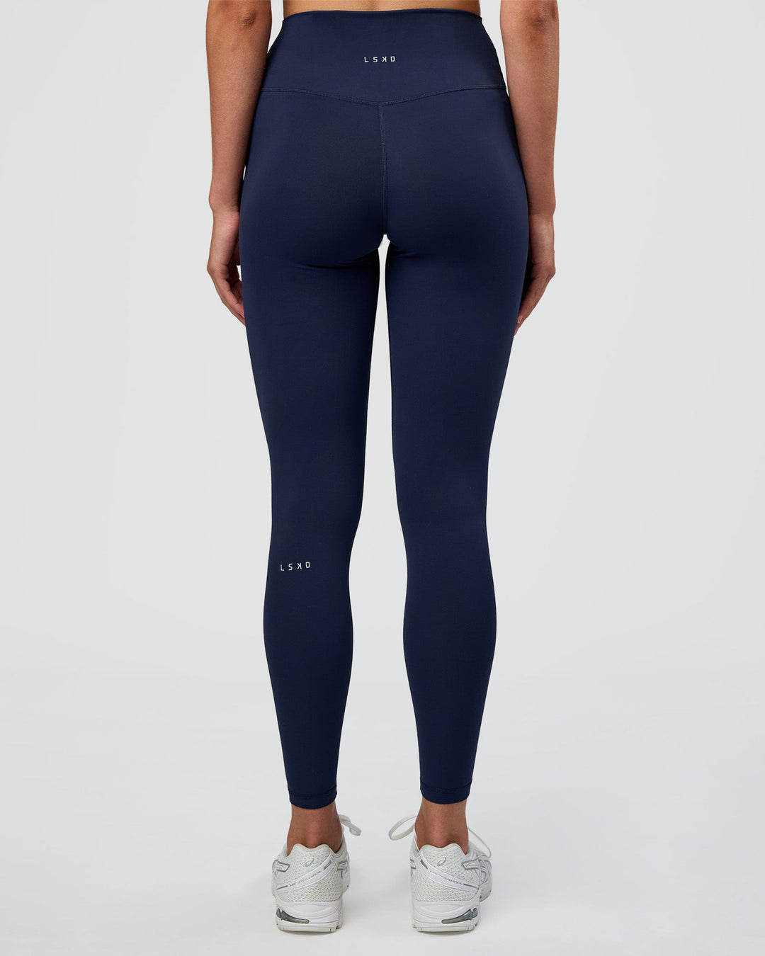 Woman wearing Fusion Ultra High-Rise Full Length Legging - Future Navy | Model:Evie | Size:S