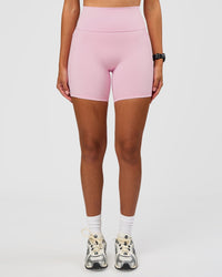 Fusion V-Contour Ultra High-Rise 6" Short Pockets - Marshmallow