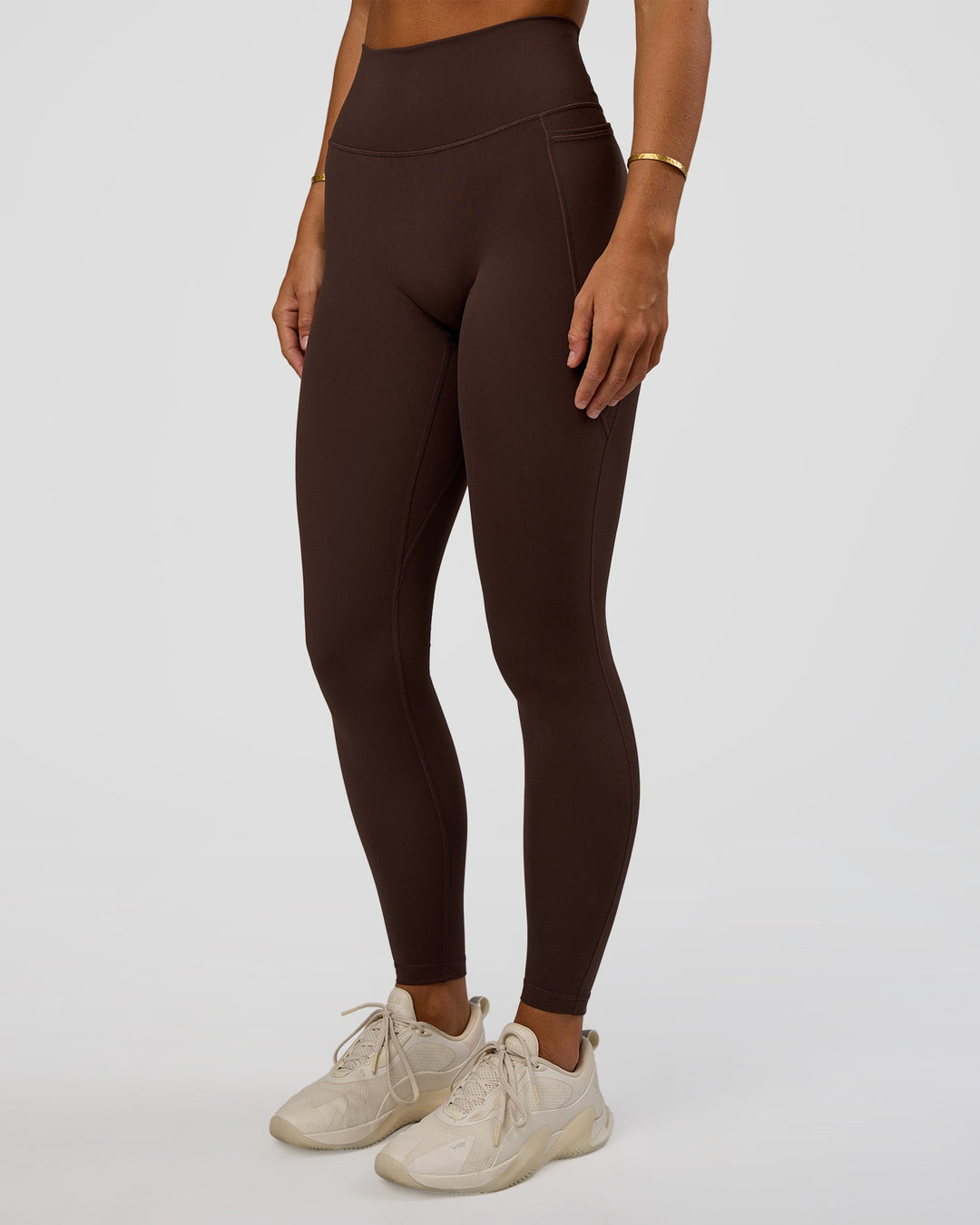 Woman wearing Fusion V-Contour Ultra High-Rise Full Length Legging Pockets - Hot Chocolate | Model:Amity | Size:S