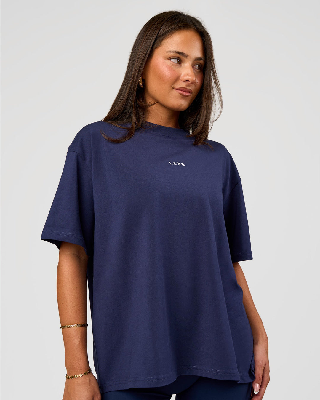 Woman wearing Go-To FLXCotton Oversized Tee - Future Navy-White | Model:Bianca | Size:S - view 4