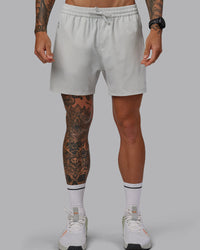 Man wearing Rep 5'' Performance Short in Digital Mist | Size:S