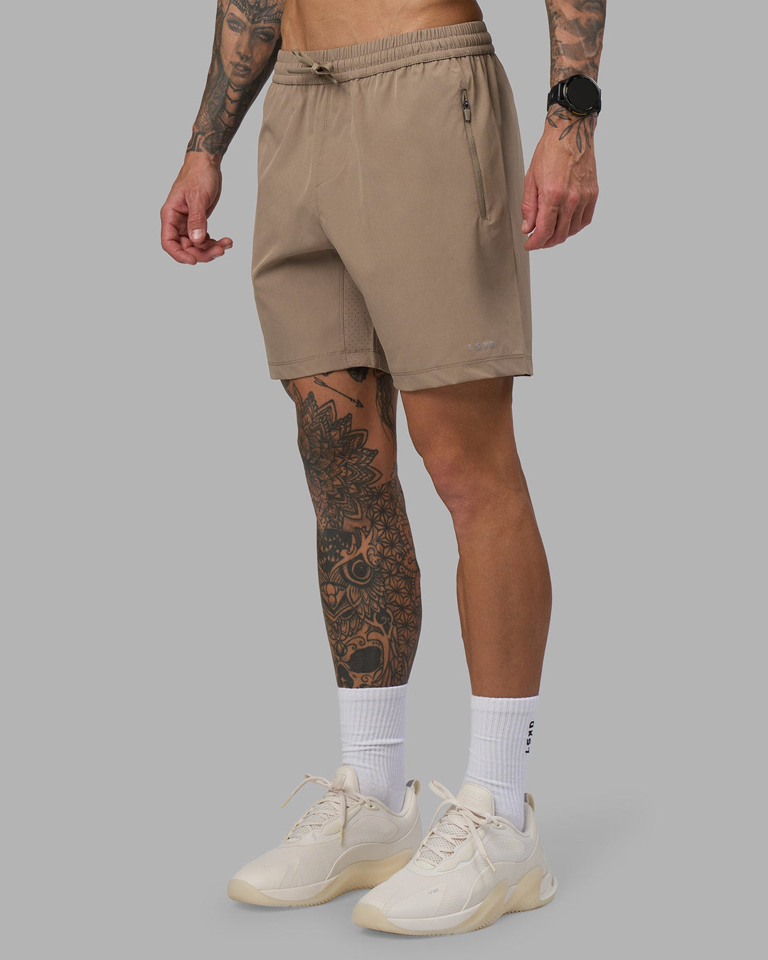 Man wearing Rep 7&