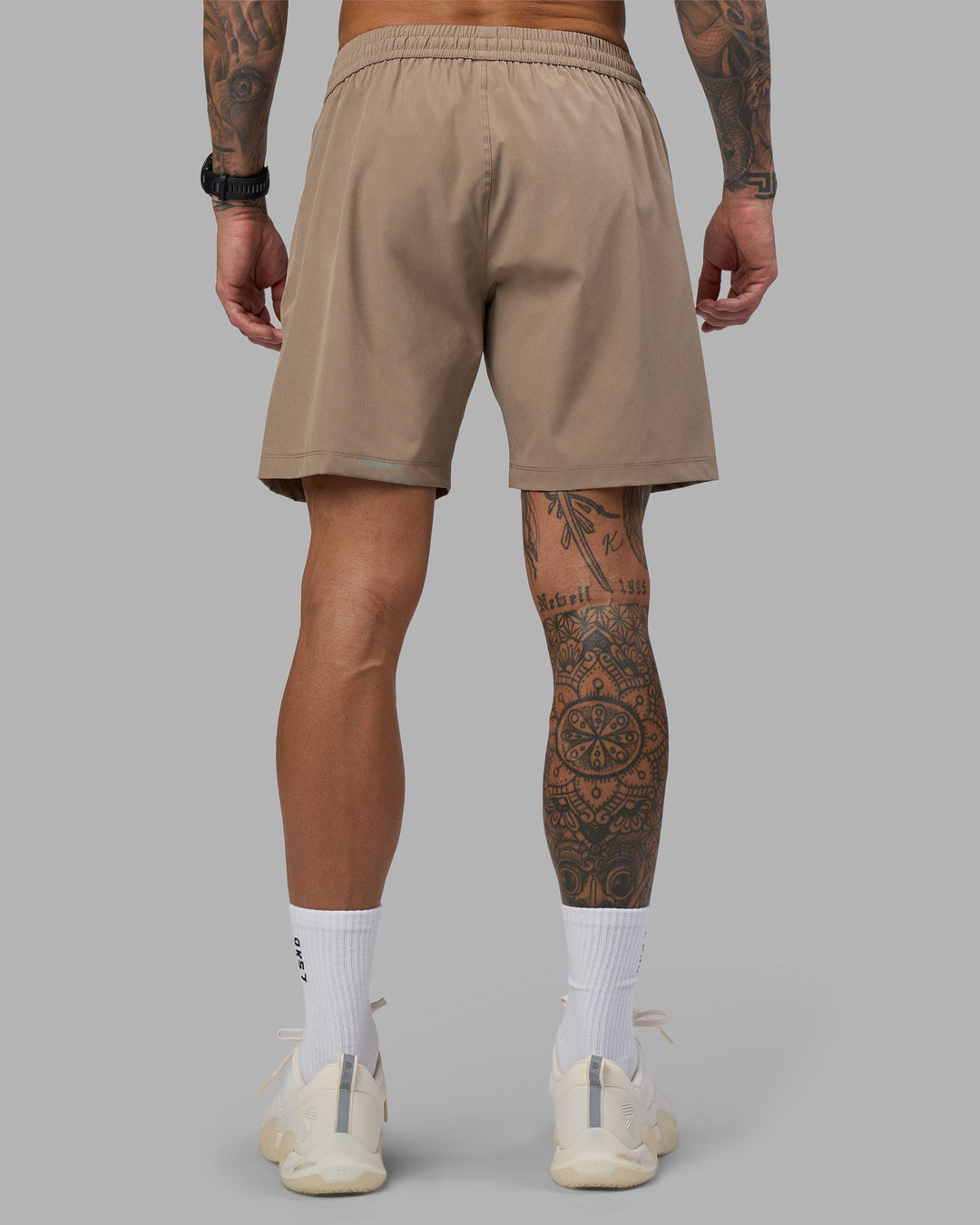 Man wearing Rep 7&