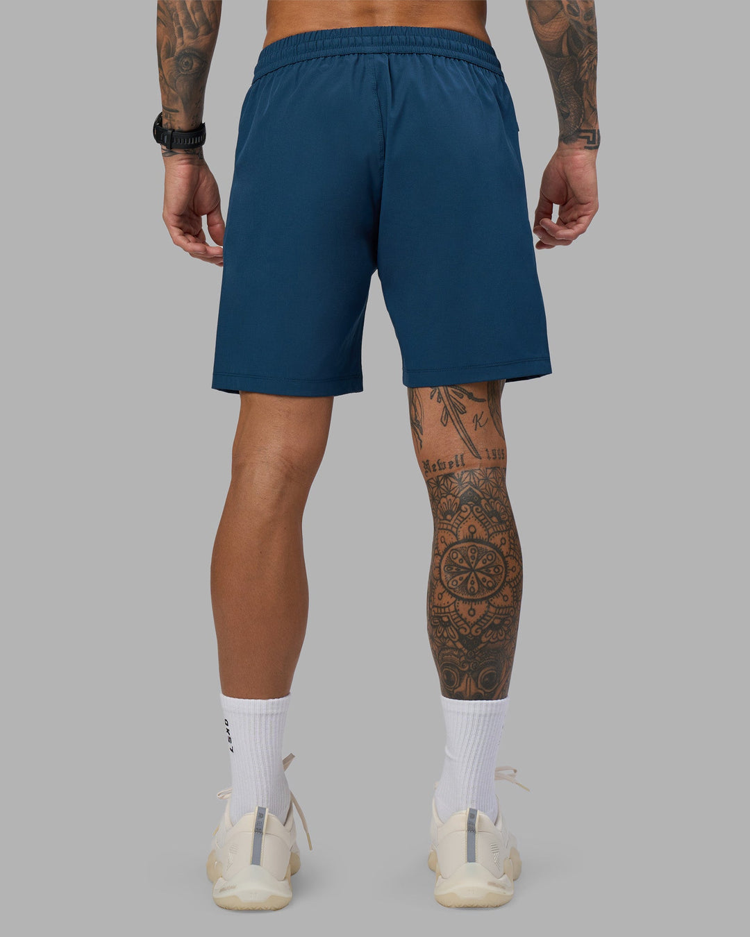 Man wearing Rep 7&