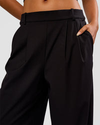 Woman wearing StretchShift Wide Leg Pant - Black | Model:Ruby | Size:S | Thumbnail Index: 6