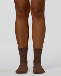 Signal Pilates Crew Grip Socks 2.0 - Hot Chocolate