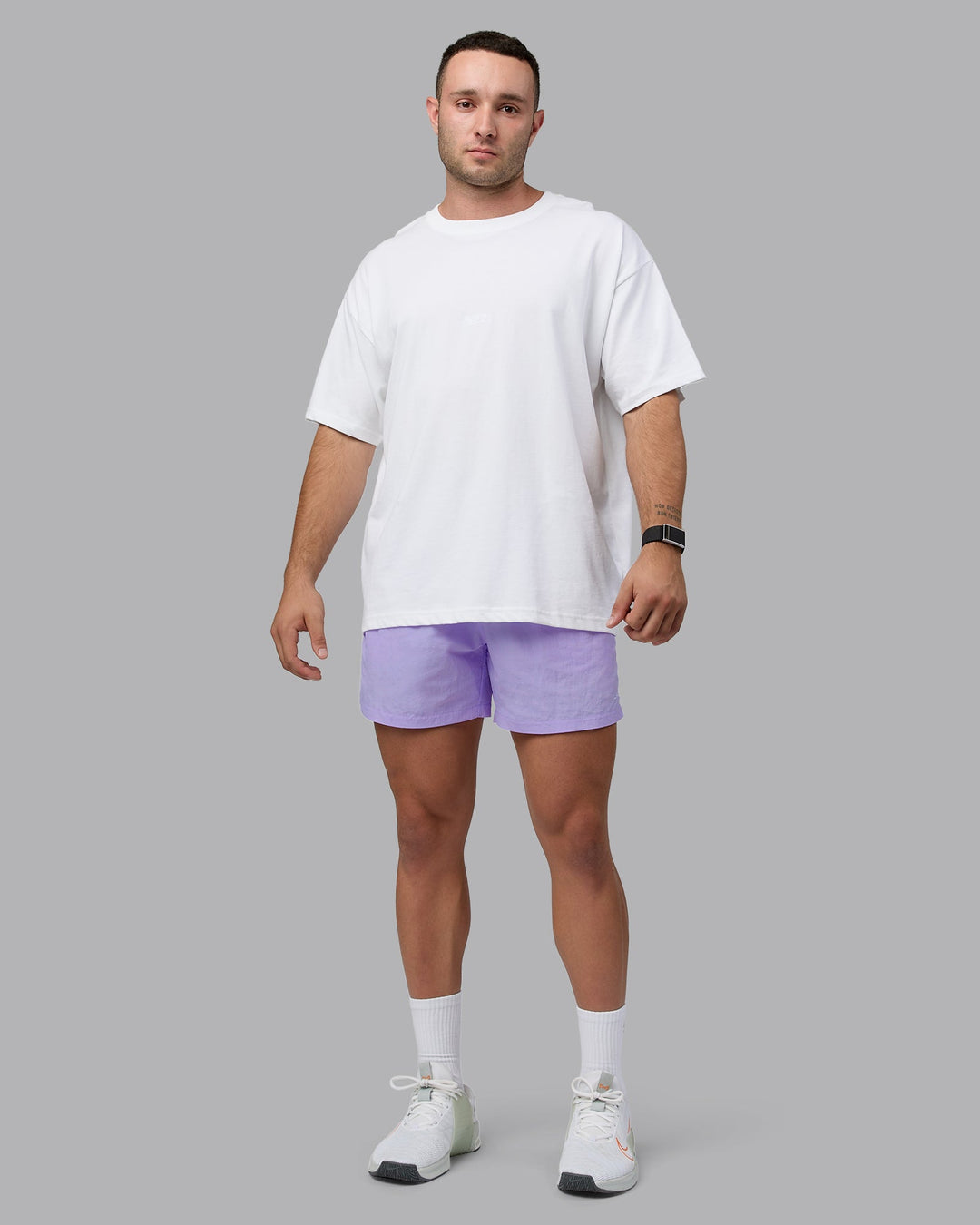 Man wearing Classic 5&quot; Shorts - Pastel Purple