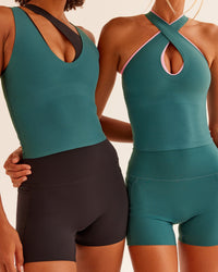 Woman wearing Bend & FLX Plunge Tank - Transformative Teal | Model:Both | Size:XS