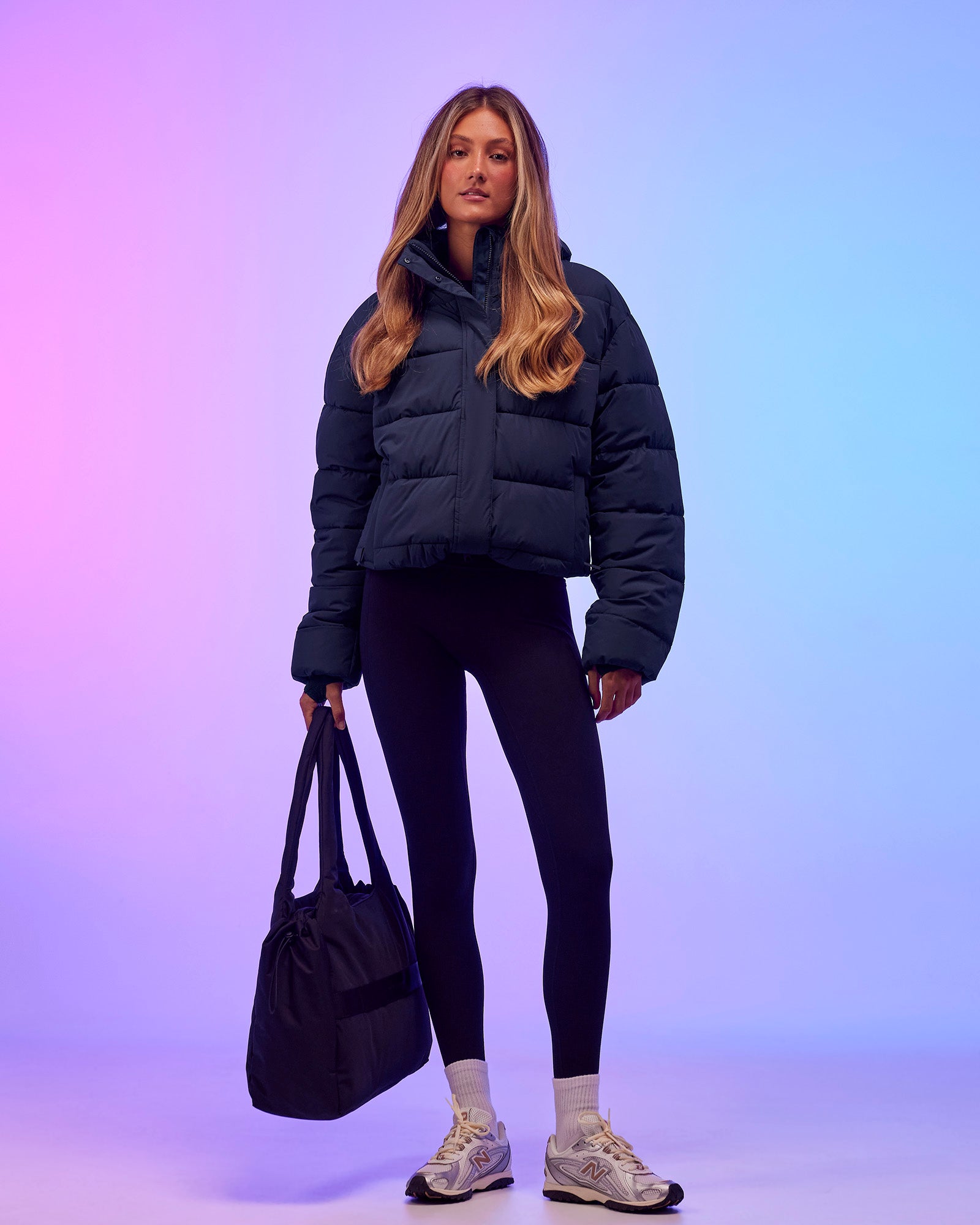 Woman wearing Go-To Puffer Jacket - Future Navy | Model:Georgia | Size:XS