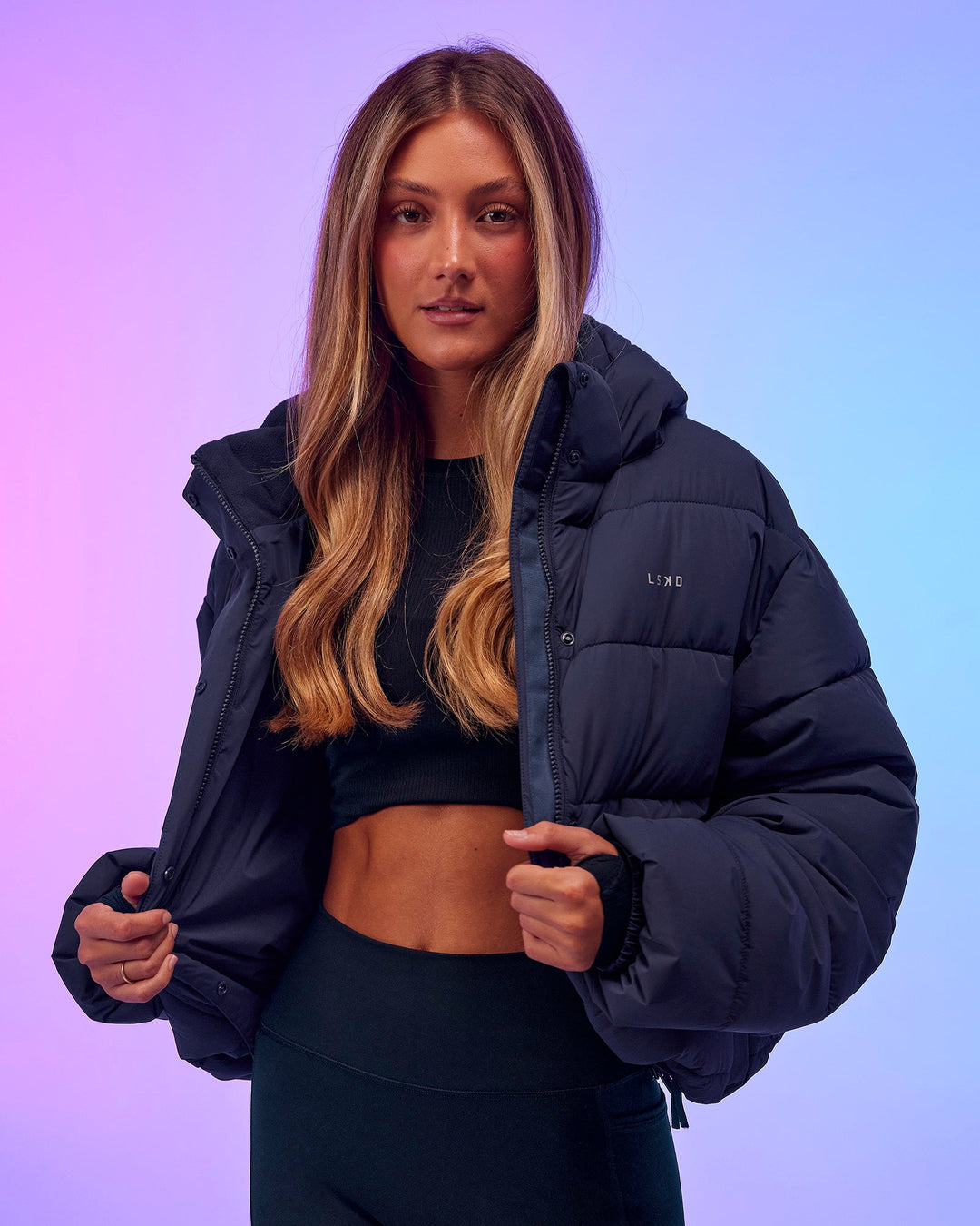 Woman wearing Go-To Puffer Jacket - Future Navy | Model:Georgia | Size:XS
