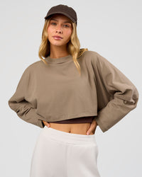 Woman wearing CF Street Surge Long Sleeve Tee - Taupe Ash | Model:Leilani | Size:XS