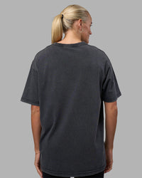 Woman wearing Easy FLXCotton Tee Oversize - Black Washed | Model:Katie | Size:XS | Thumbnail Index: 6