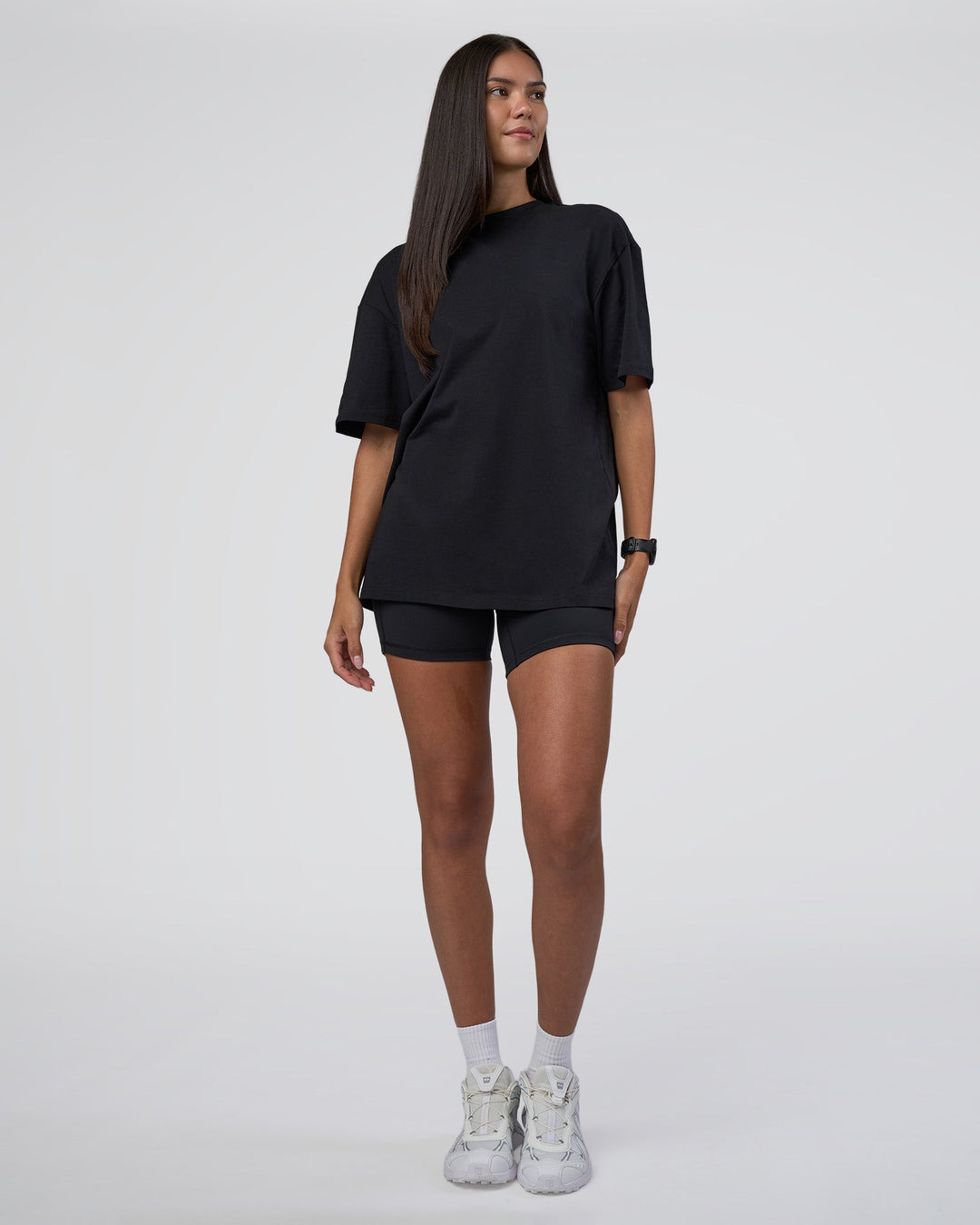 Woman wearing Lifting Club FLXCotton Tee Oversize - Black-White-Red | Model:Rhiley | Size:XS