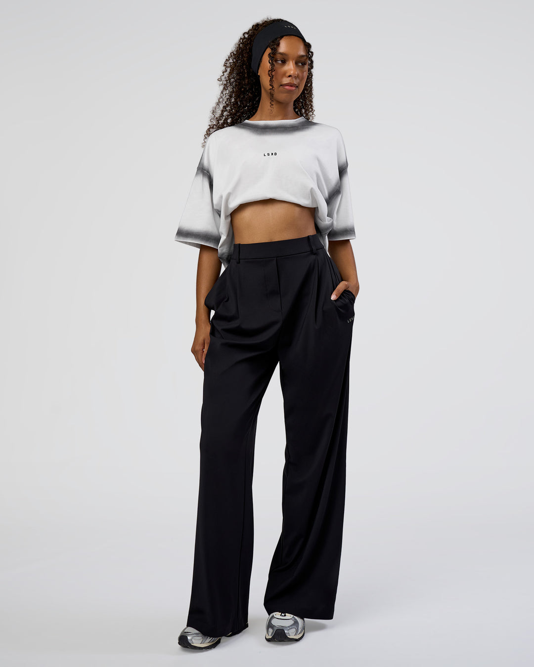 Woman wearing Urban Blur Heavyweight Unisex Oversized Tee - White-Black | Model:Jordan | Size:S