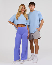 Duo wearing VS26 Journey FLXCotton Oversize Tee - Open Air-Lemon | Model:Issy | Size:XS | Model:Leandro | Size:M | Thumbnail Index: 4