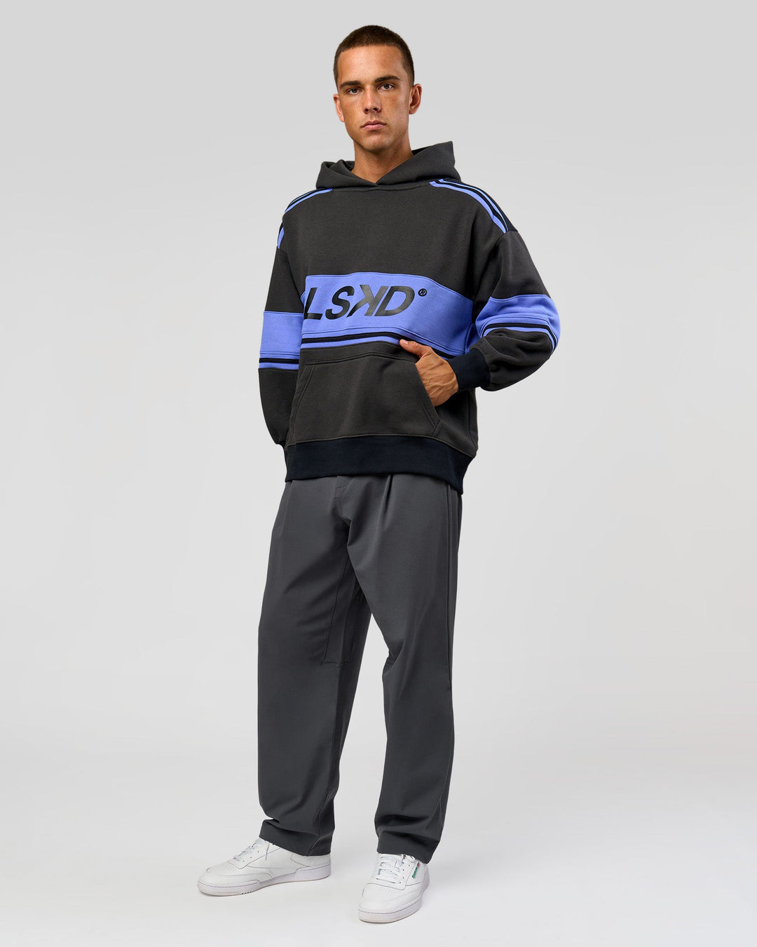Man wearing A-Team Oversized Hoodie - Onyx-Bluebell | Model:Albert | Size:M - view 13