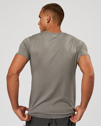 Man wearing AeroFLX+ Seamless Set In Tee - Storm Front/Storm Front | Model:Albert | Size:M | Thumbnail Index: 2