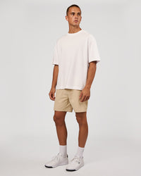 Man wearing Daily 7" Short 3.0 - Dunedust | Model:Albert | Size:M | Thumbnail Index: 6