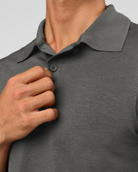 Man wearing Drive Seamless Polo - Dark Storm | Model:Albert | Size:M | Thumbnail Index: 9