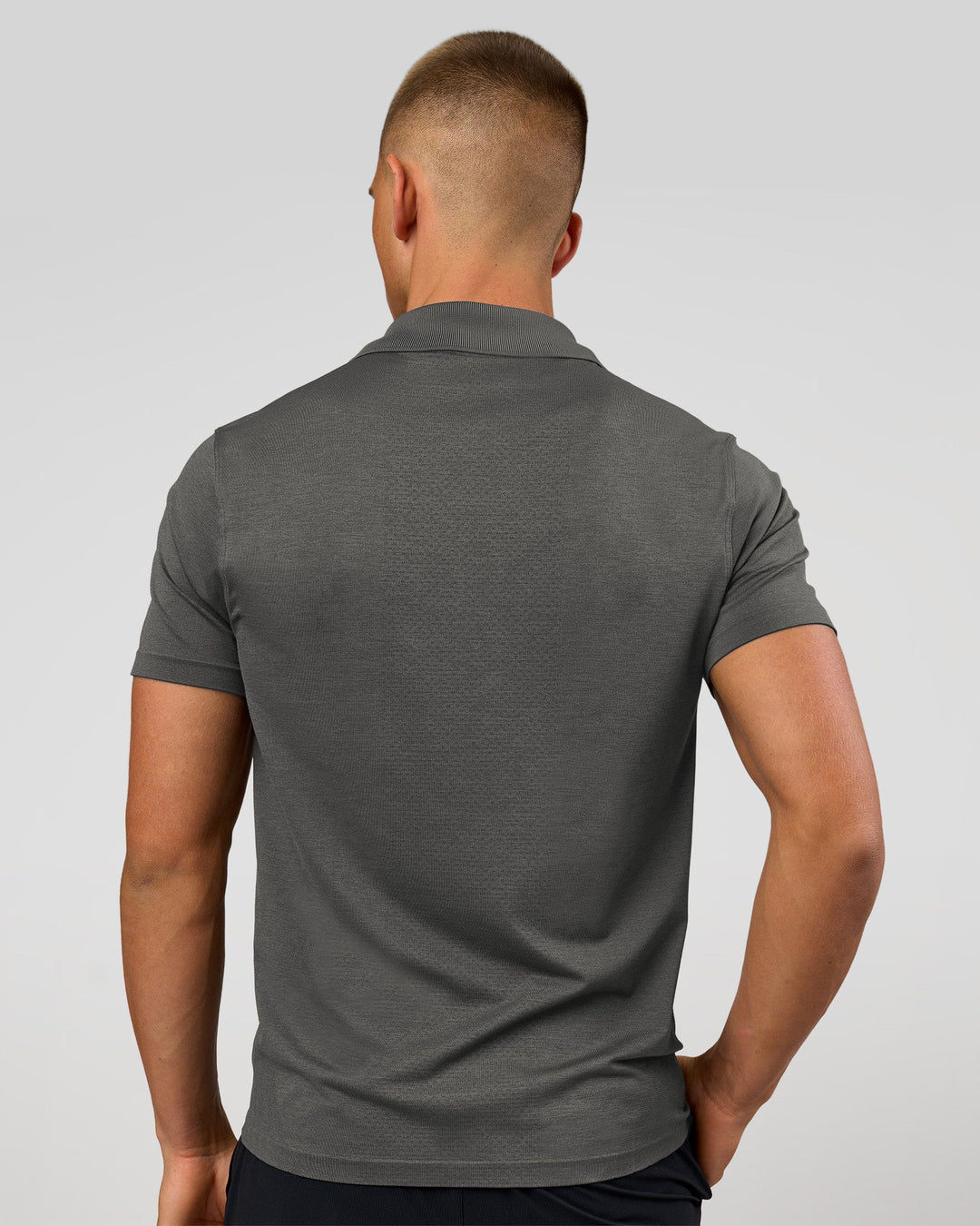 Man wearing Drive Seamless Polo - Dark Storm | Model:Albert | Size:M - view 11