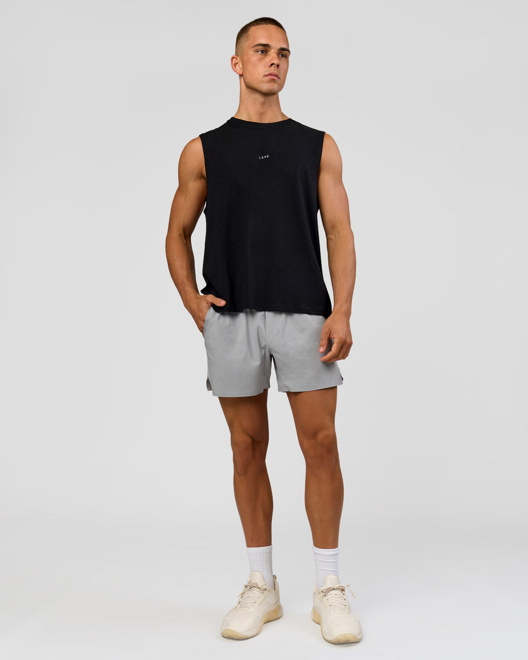 Man wearing Hybrid 5" Short - Alloy | Model:Albert | Size:M - view 5