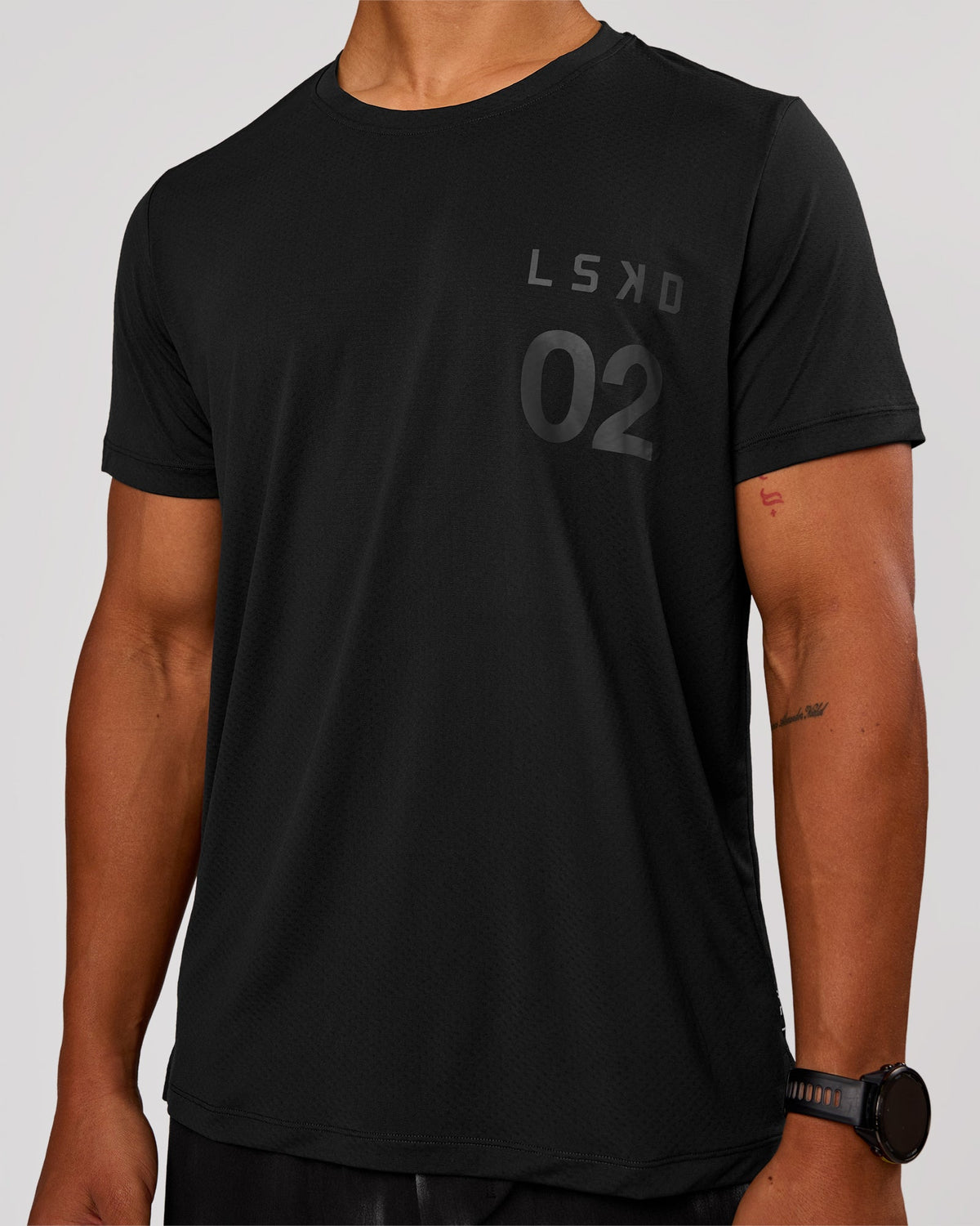 Man wearing Game Plan Rep Training Tee - Black-Onyx | Model:George | Size:M - view 1