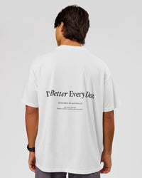Man wearing VS26 1% Better FLXCotton Oversize Tee - White-Black | Model:George | Size:M | Thumbnail Index: 1