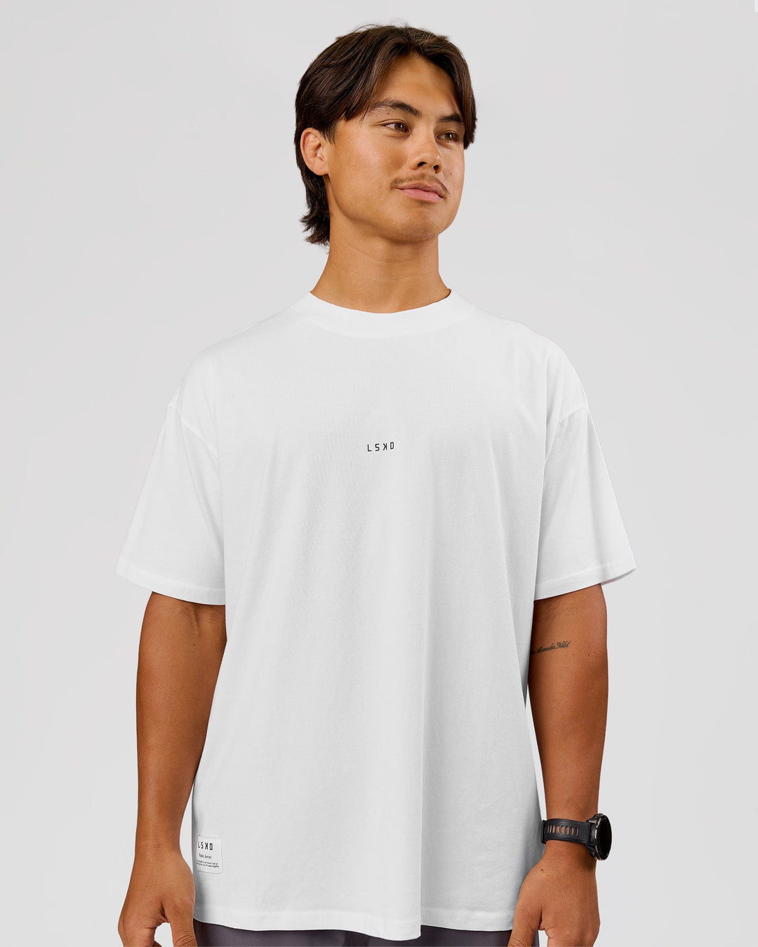Man wearing VS26 1% Better FLXCotton Oversize Tee - White-Black | Model:George | Size:M - view 12