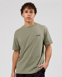 Man wearing Blended FLXCotton Oversize Tee  - Fog | Model:Leandro | Size:M | Thumbnail Index: 4