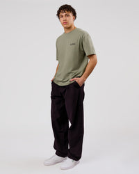 Man wearing Blended FLXCotton Oversize Tee  - Fog | Model:Leandro | Size:M | Thumbnail Index: 9