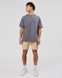 Man wearing Magma FLXCotton Oversize Tee  - Dark Storm Washed-Lemon | Model:Leandro | Size:M | Thumbnail Index: 11