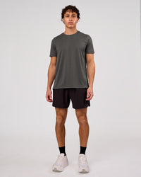 Man wearing Pace Running Tee 3.0  - Dark Storm | Model:Leandro | Size:M | Thumbnail Index: 5