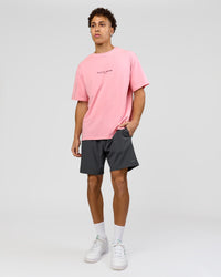 Man wearing VS1 Enjoy The Journey FLXCotton Oversize Tee - Pink Rose | Model:Leandro | Size:M | Thumbnail Index: 12