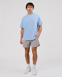 Man wearing VS26 Journey FLXCotton Oversize Tee - Open Air-Lemon | Model:Leandro | Size:M | Thumbnail Index: 12