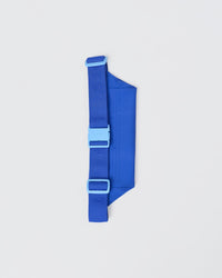 Studio image of Accelerate Run Belt - Power Cobalt-Open Air | Thumbnail Index: 1