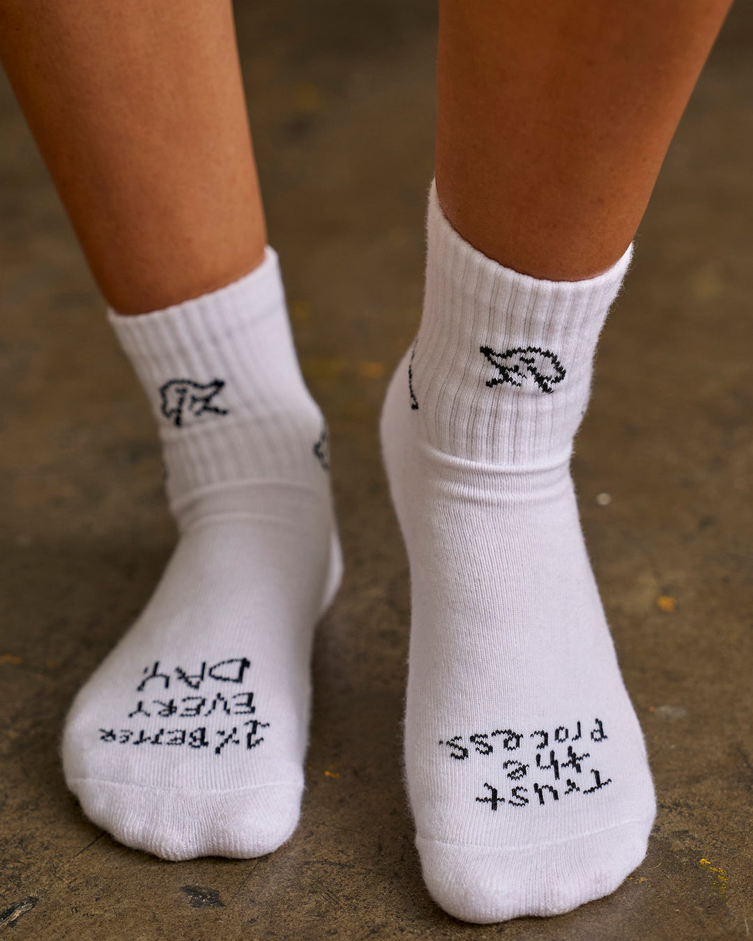 Studio image of Andrew J. Steel x LSKD 3 pack Quarter Socks - White-Black - view 14
