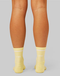 Studio image of Fast Performance Quarter Socks 2.0 - Lemon-White | Thumbnail Index: 2