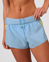 Studio image of Rep Run Belt 2.0 - Lemon-Open Air | Thumbnail Index: 1
