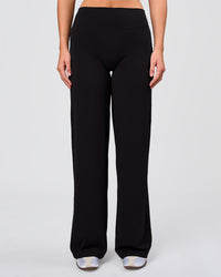 Woman wearing Elixir High-Rise Pant - Black | Model:Amity | Size:S | Thumbnail Index: 2