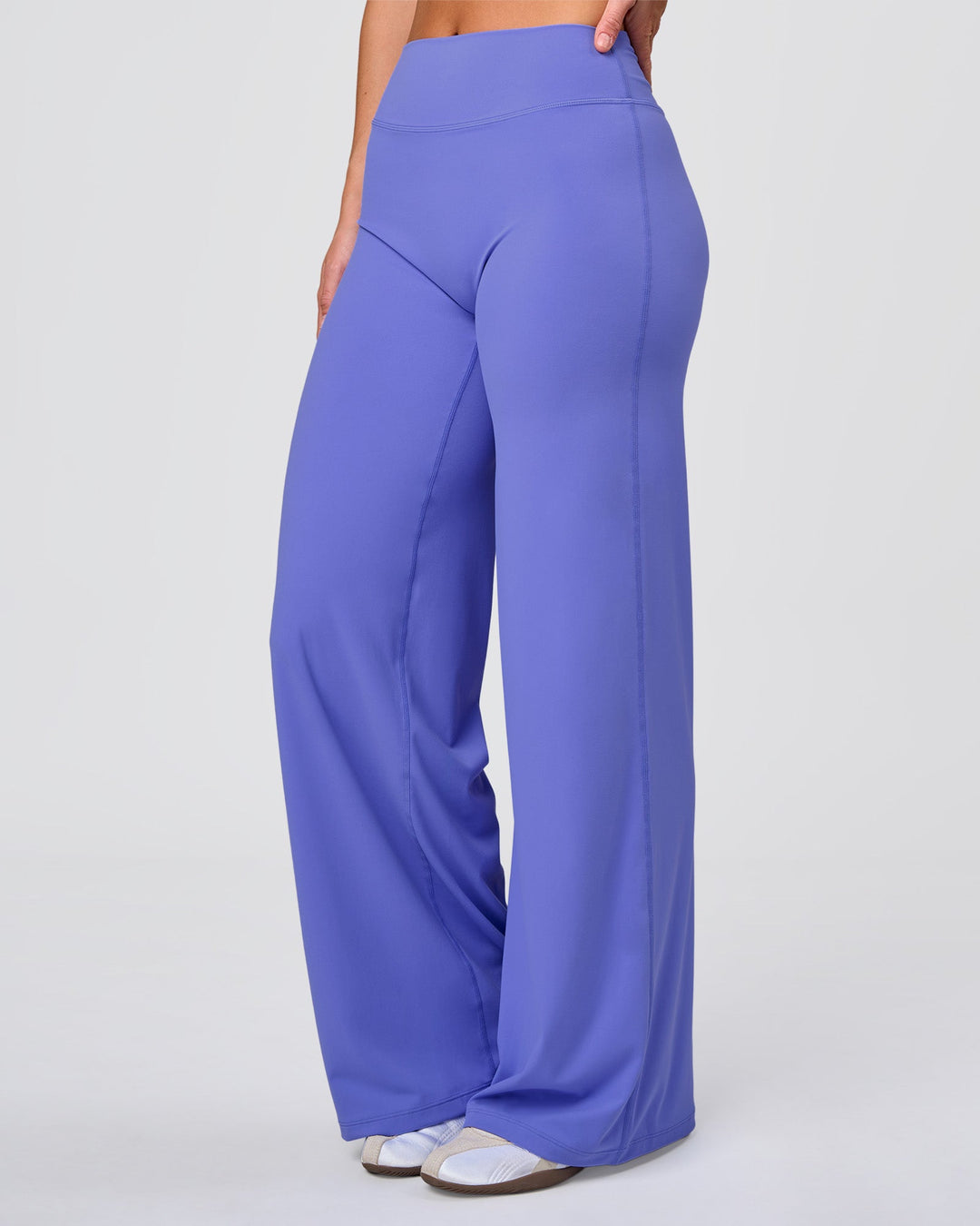 Woman wearing Elixir High-Rise Pant - Bluebell | Model:Amity | Size:S - view 1