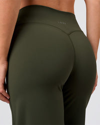 Woman wearing Elixir High-Rise Pant - Pure Olive | Model:Amity | Size:S | Thumbnail Index: 3