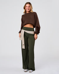 Woman wearing Elixir High-Rise Pant - Pure Olive | Model:Amity | Size:S | Thumbnail Index: 5