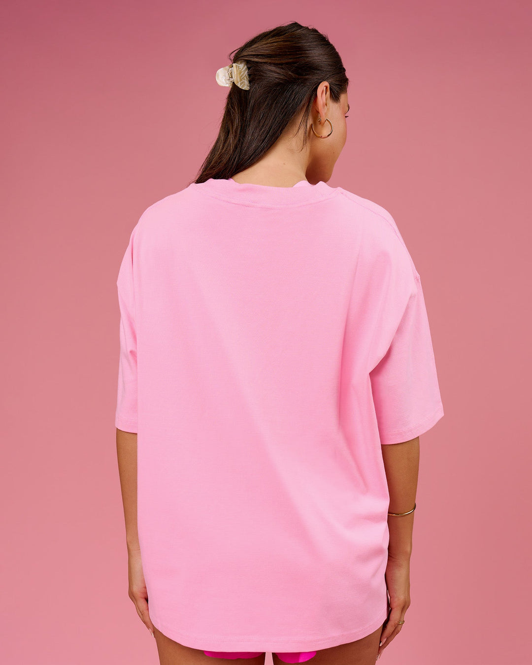 Woman wearing BCAM Heavyweight FLXCotton Graphic Boxed Tee - Pink Rose | Model:Bianca | Size:S - view 8
