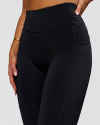 Woman wearing Elite Run High-Rise Full Length Legging Pockets - Black | Model:Bianca | Size:S | Thumbnail Index: 6
