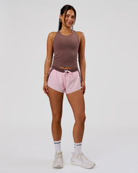 Woman wearing Flow Performance Tank 2.0 - Cocoa Powder | Model:Bianca | Size:S | Thumbnail Index: 4