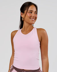 Woman wearing Flow Performance Tank 2.0 - Marshmallow | Model:Bianca | Size:S | Thumbnail Index: 0
