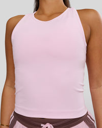 Woman wearing Flow Performance Tank 2.0 - Marshmallow | Model:Bianca | Size:S | Thumbnail Index: 1