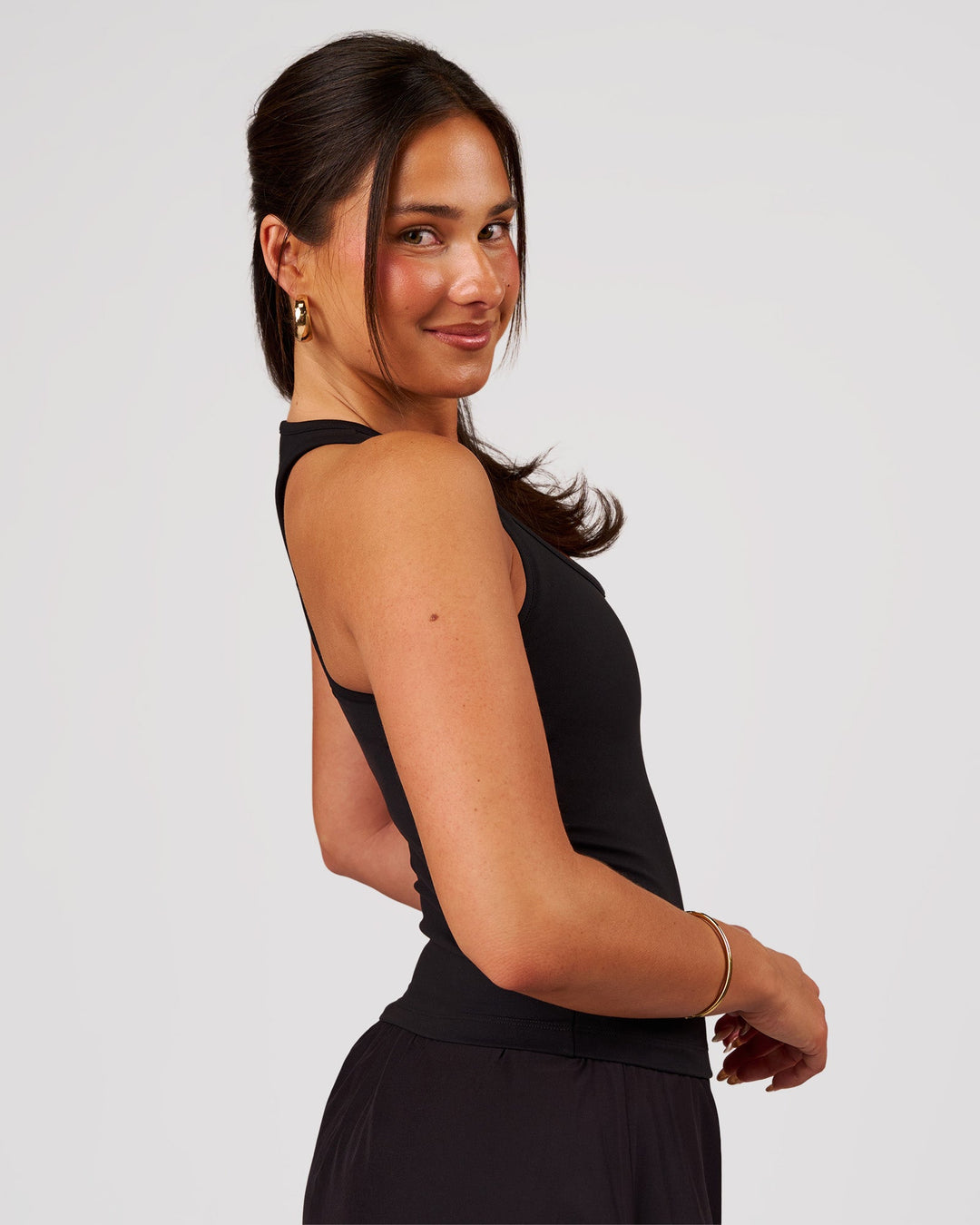 Woman wearing Flow Rep Scoop Neck Tank - Black | Model:Bianca | Size:S - view 5